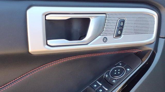 2024 Ford Explorer ST-Line