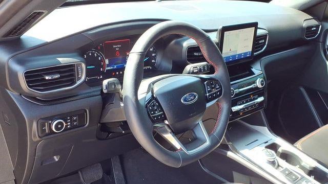 2024 Ford Explorer ST-Line