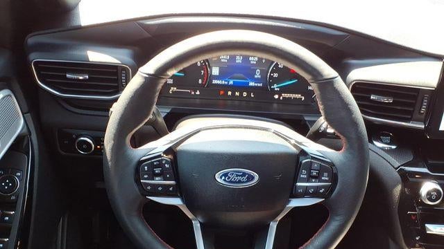 2024 Ford Explorer ST-Line