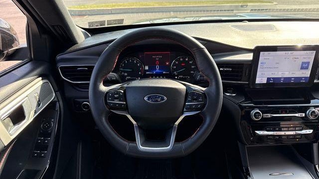 2024 Ford Explorer ST-Line