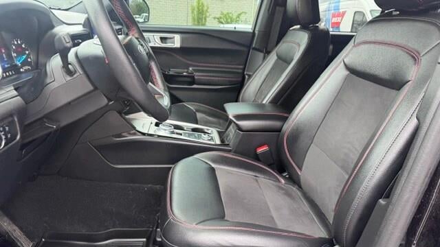 2024 Ford Explorer ST-Line