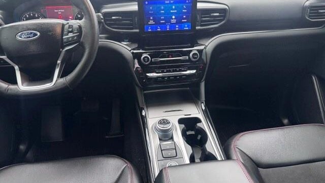 2024 Ford Explorer ST-Line