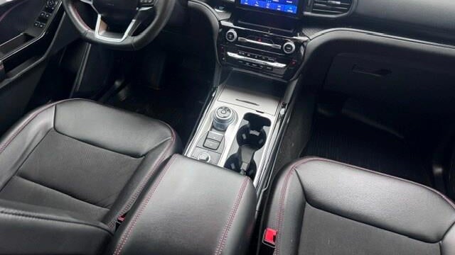 2024 Ford Explorer ST-Line