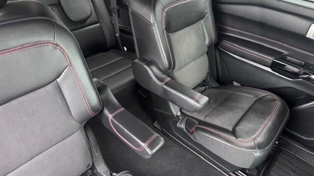 2024 Ford Explorer ST-Line