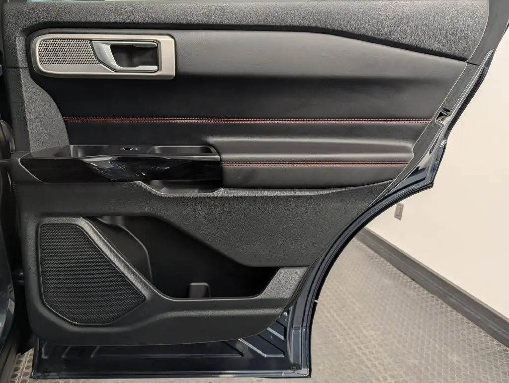 2023 Ford Explorer - $34,401