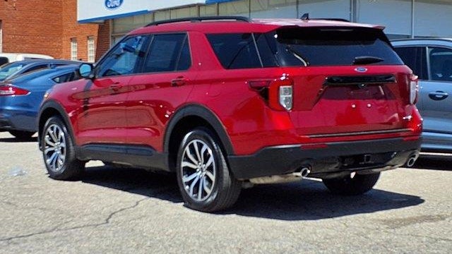 2024 Ford Explorer ST-Line