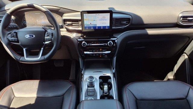 2024 Ford Explorer ST-Line