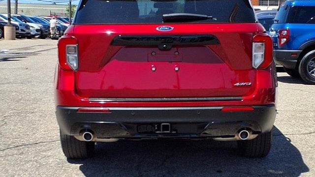 2024 Ford Explorer ST-Line