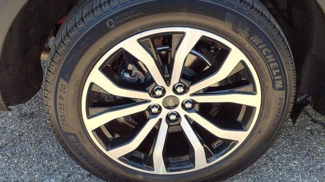 2024 Ford Explorer ST-Line