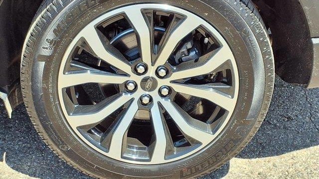 2024 Ford Explorer ST-Line