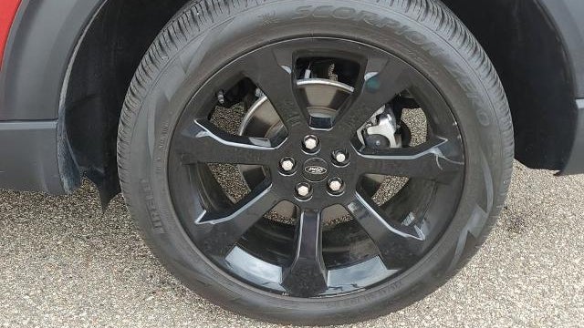 2024 Ford Explorer ST-Line