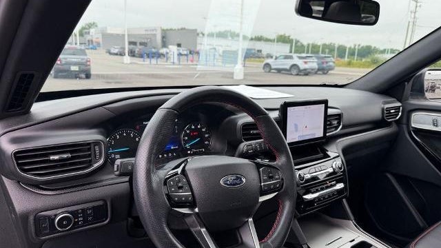 2023 Ford Explorer ST-Line