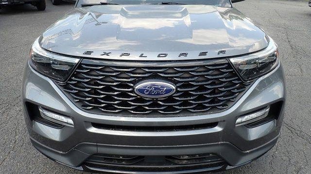 2024 Ford Explorer ST-Line