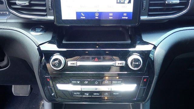 2024 Ford Explorer ST-Line