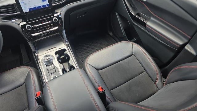 2024 Ford Explorer ST-Line