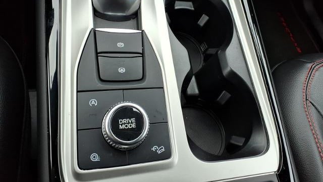 2024 Ford Explorer ST-Line
