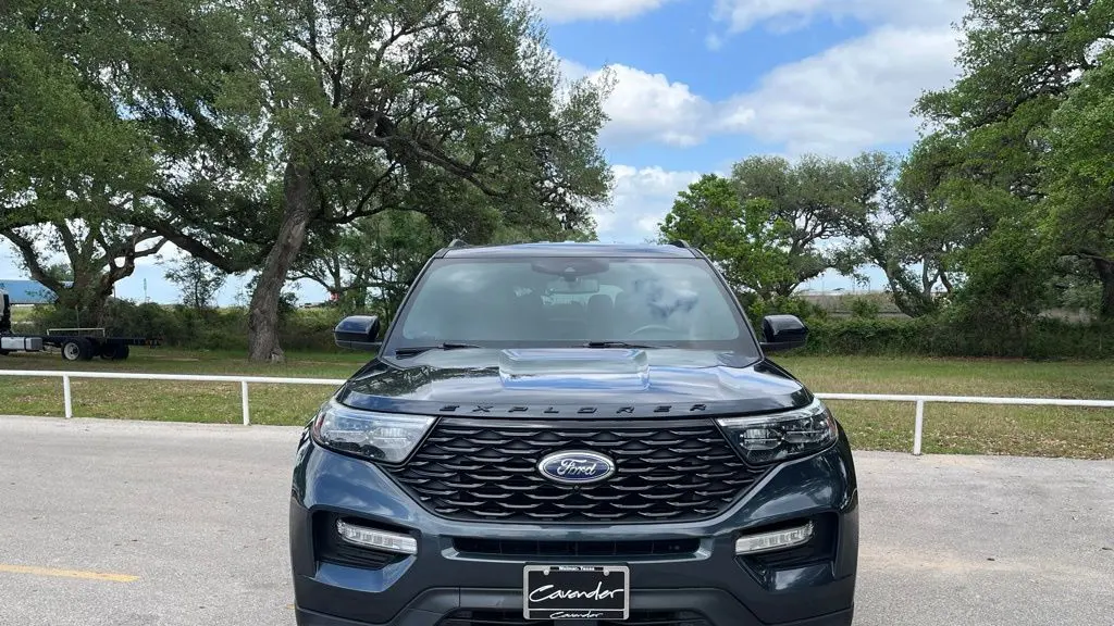 2022 Ford Explorer ST-Line