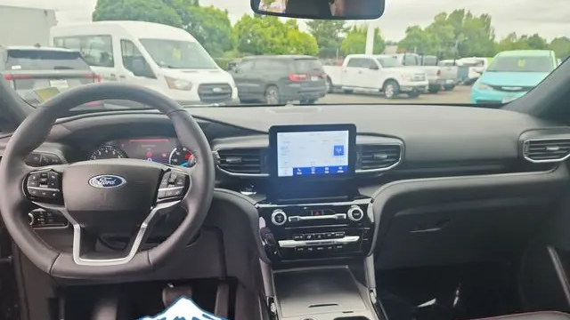 2023 Ford Explorer ST-Line
