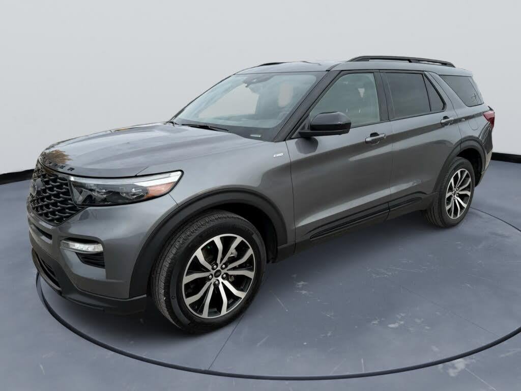 2022 Ford Explorer - $33,999