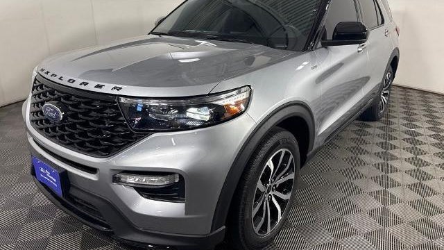 2023 Ford Explorer ST-Line