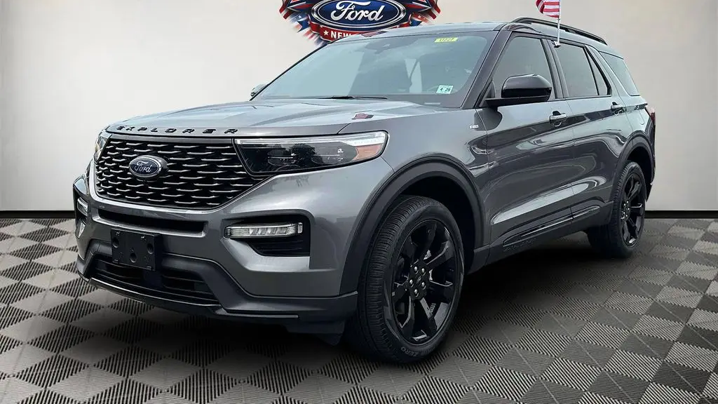 2023 Ford Explorer ST-Line