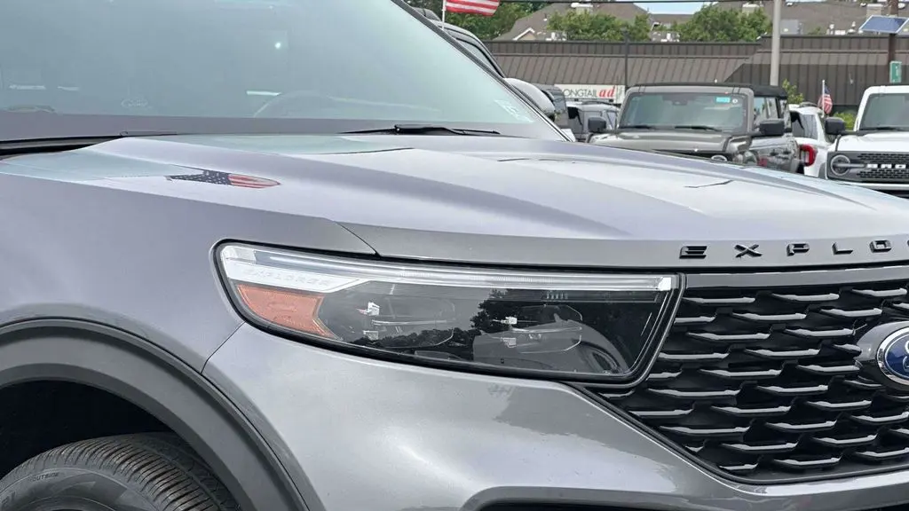 2023 Ford Explorer ST-Line
