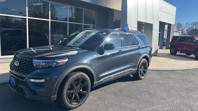 2024 Ford Explorer ST-Line