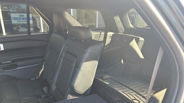 2024 Ford Explorer ST-Line