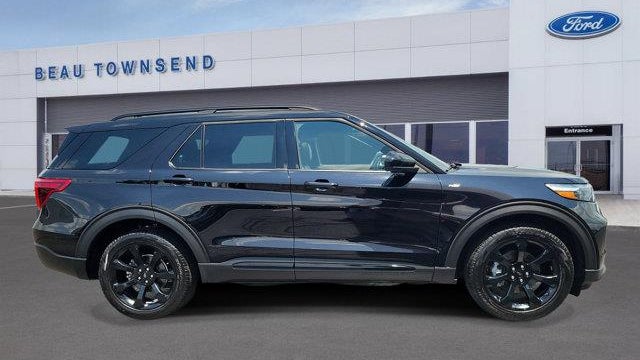 2024 Ford Explorer ST-Line
