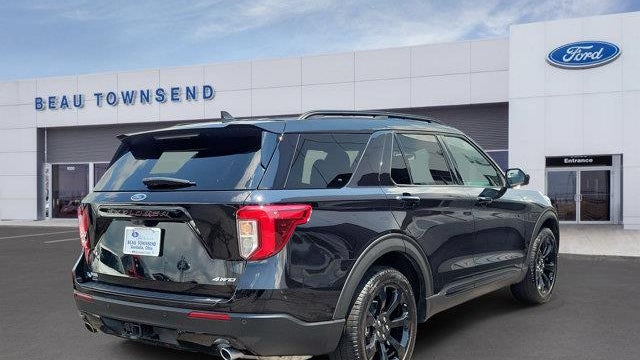 2024 Ford Explorer ST-Line