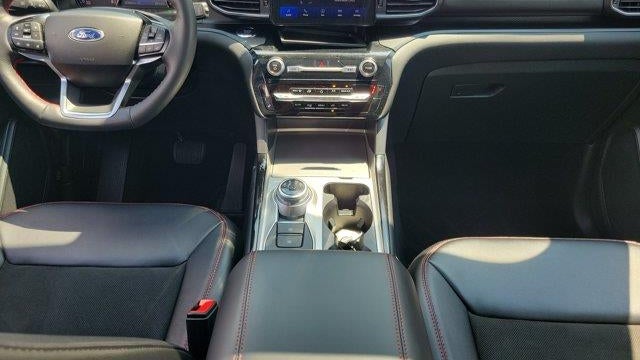 2024 Ford Explorer ST-Line