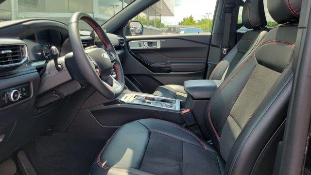 2024 Ford Explorer ST-Line