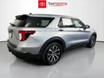 2022 Explorer Thumbnail 4