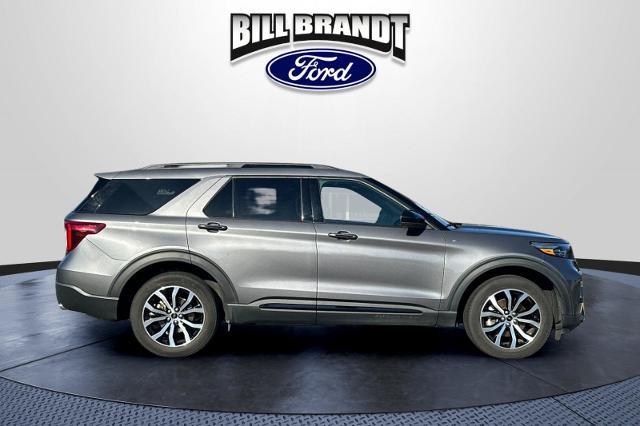 2022 Ford Explorer - $26,620