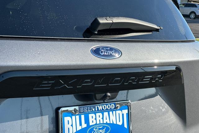 2022 Ford Explorer - $26,620