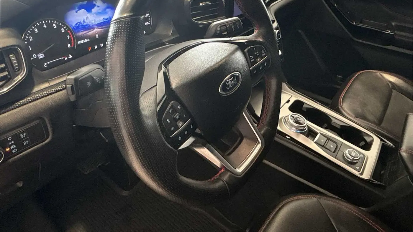 2022 Ford Explorer ST-Line