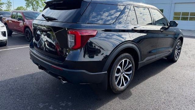 2022 Ford Explorer ST-Line