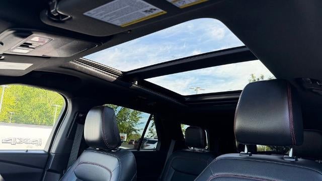 2022 Ford Explorer ST-Line