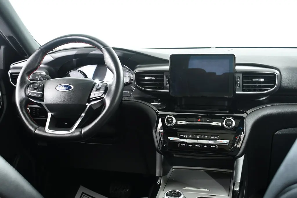 2023 Ford Explorer - $34,455