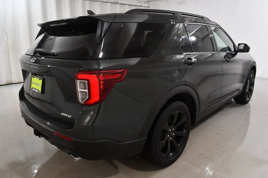 2023 Ford Explorer - $34,455