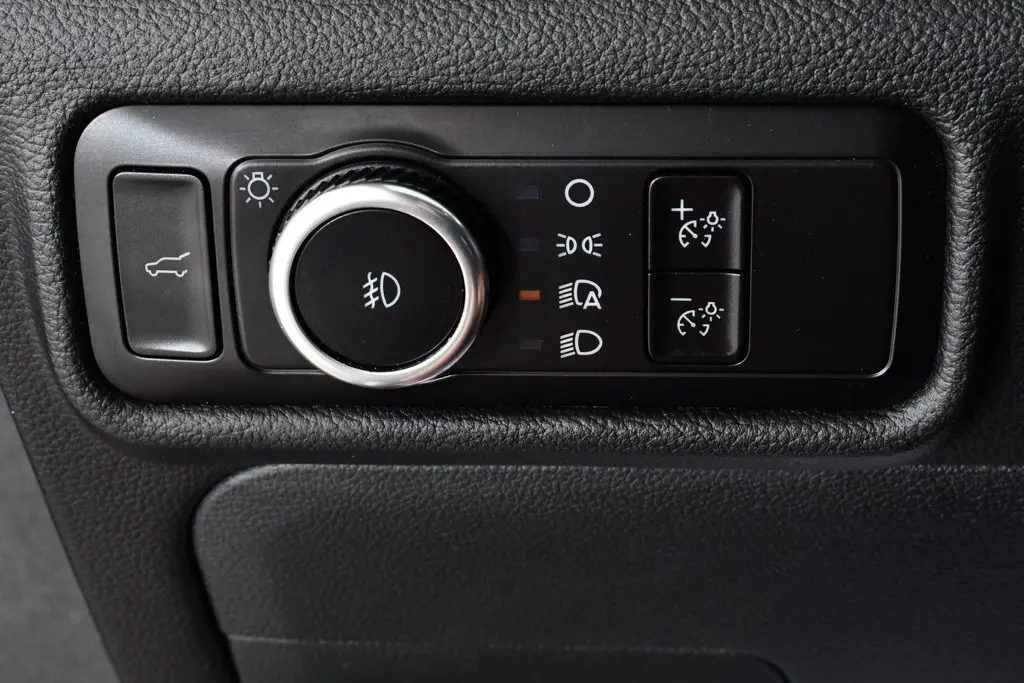 2023 Ford Explorer - $34,455