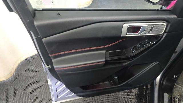 2024 Ford Explorer ST-Line