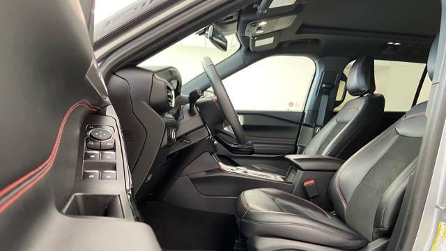 2024 Ford Explorer ST-Line