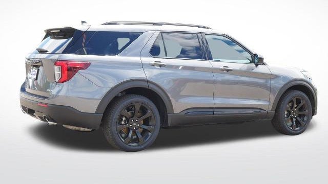 2024 Ford Explorer ST-Line