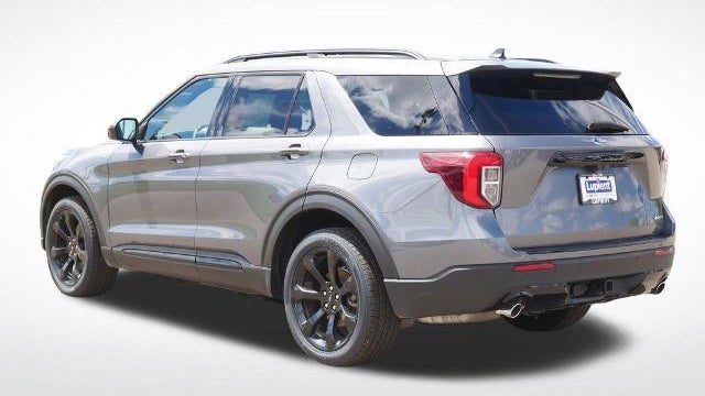 2024 Ford Explorer ST-Line