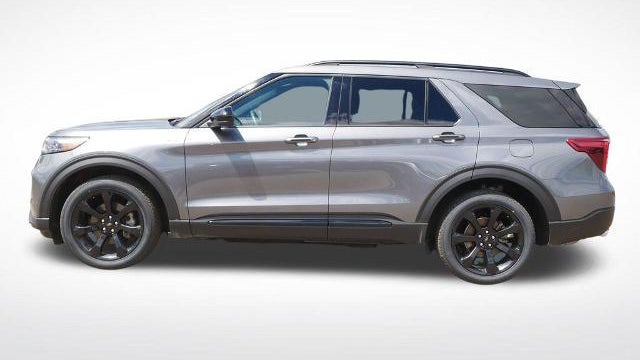2024 Ford Explorer ST-Line