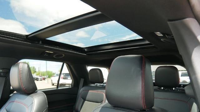 2024 Ford Explorer ST-Line