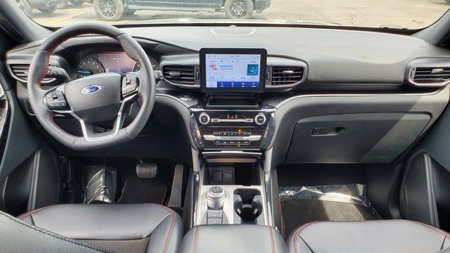 2024 Ford Explorer ST-Line