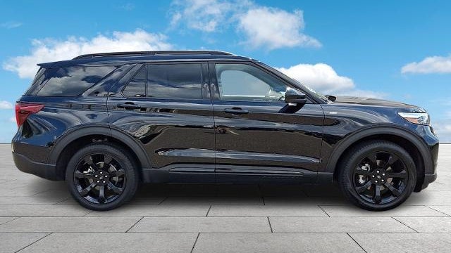2024 Ford Explorer ST-Line