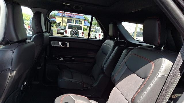 2024 Ford Explorer ST-Line